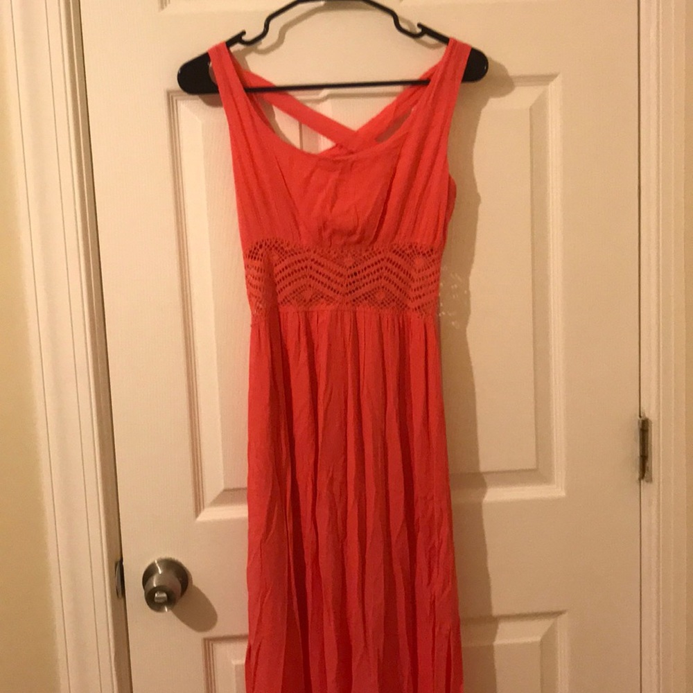 Casual Cross-Back Maxi Dress